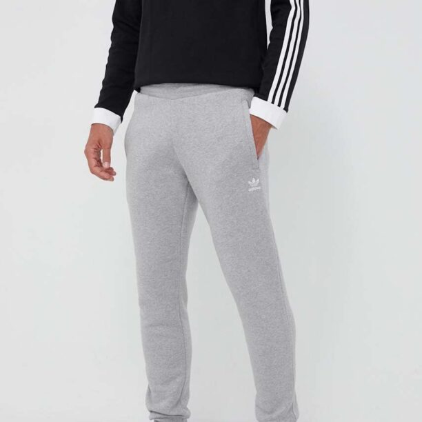 adidas Originals pantaloni de trening culoarea gri