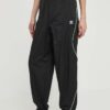 adidas Originals pantaloni de trening culoarea negru