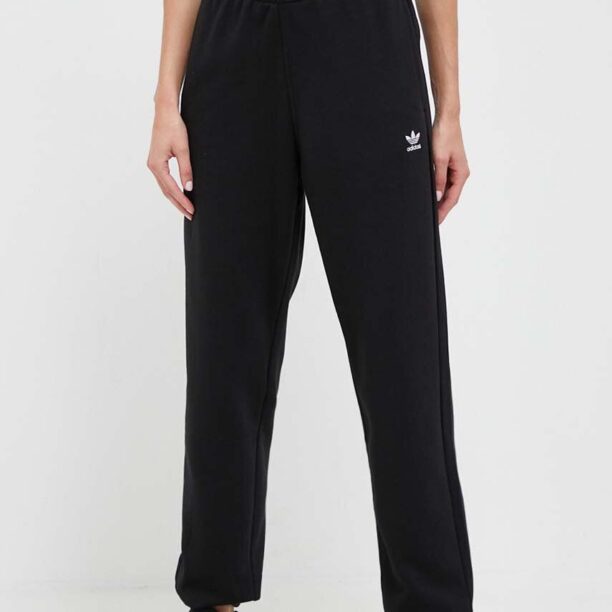 adidas Originals pantaloni de trening culoarea negru