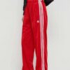 adidas Originals pantaloni de trening culoarea roșu