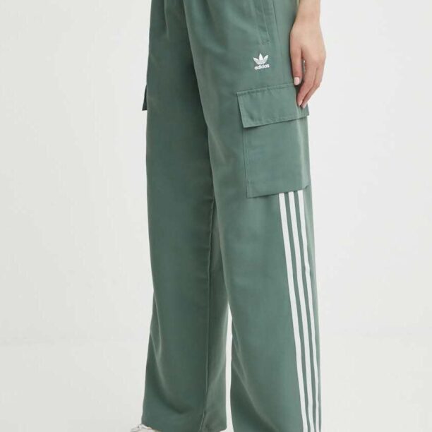 adidas Originals pantaloni de trening culoarea verde