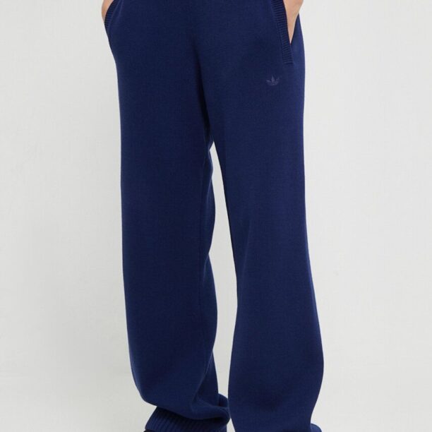 adidas Originals pantaloni de trening din bumbac culoarea albastru marin