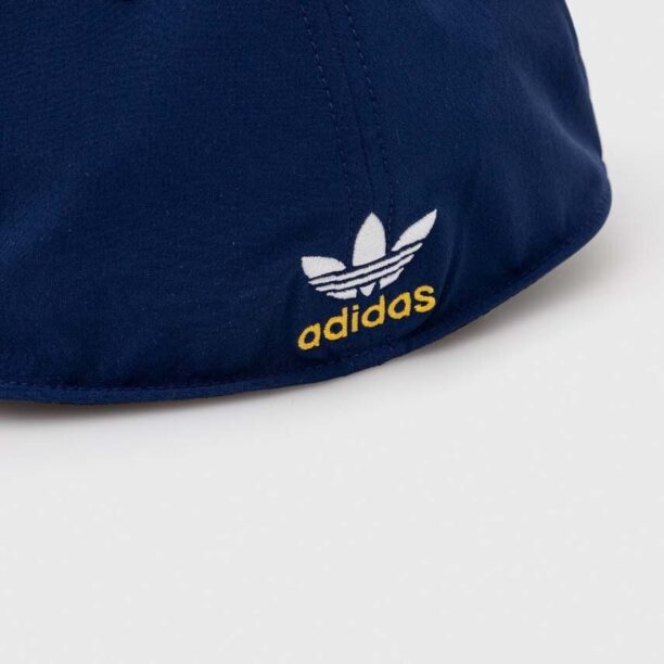 adidas Originals sapca cu imprimeu preţ