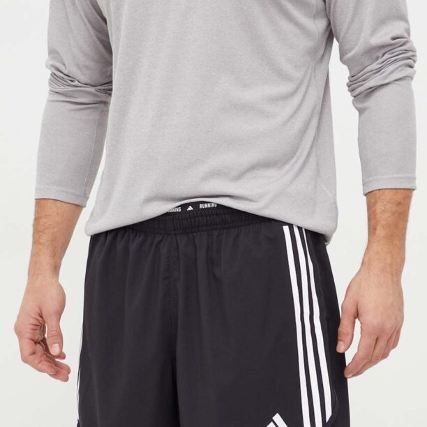 adidas Performance pantaloni scurți de alergare Own The Run culoarea negru IQ3808