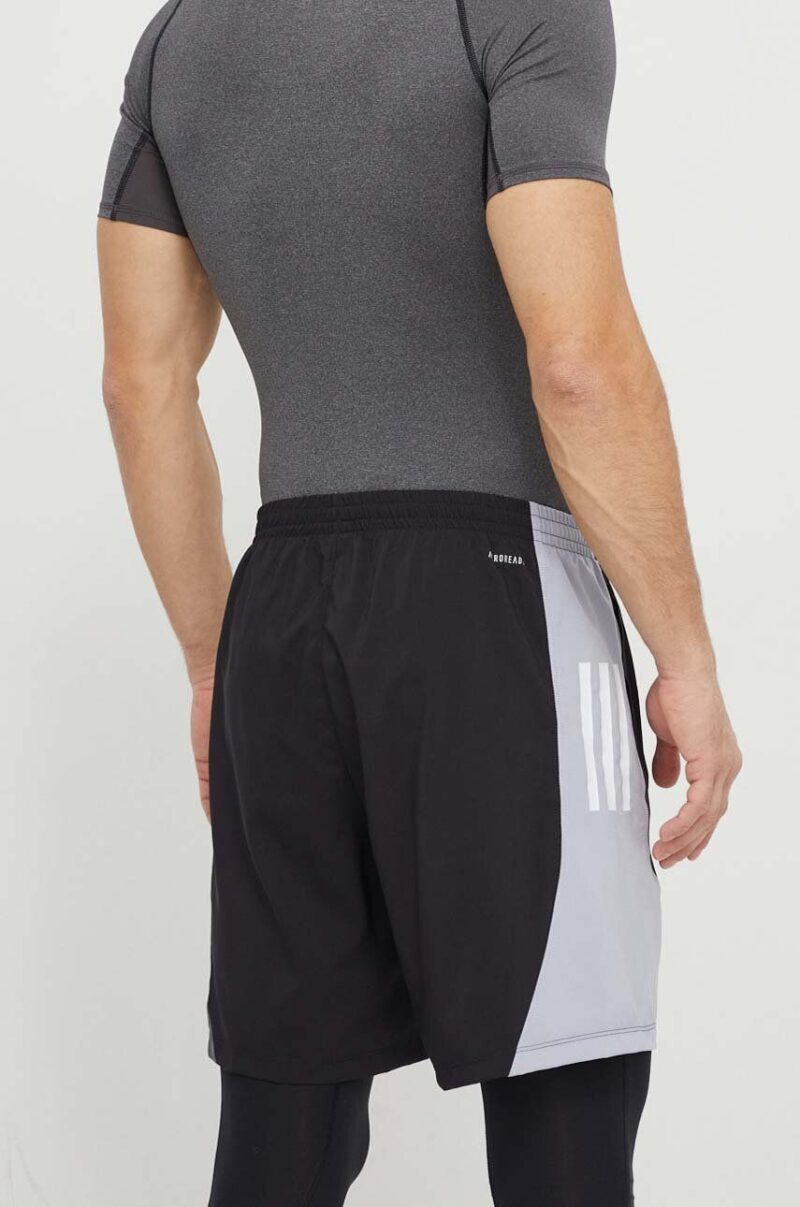 adidas Performance pantaloni scurți de alergare Own the Run culoarea negru IQ3819 preţ