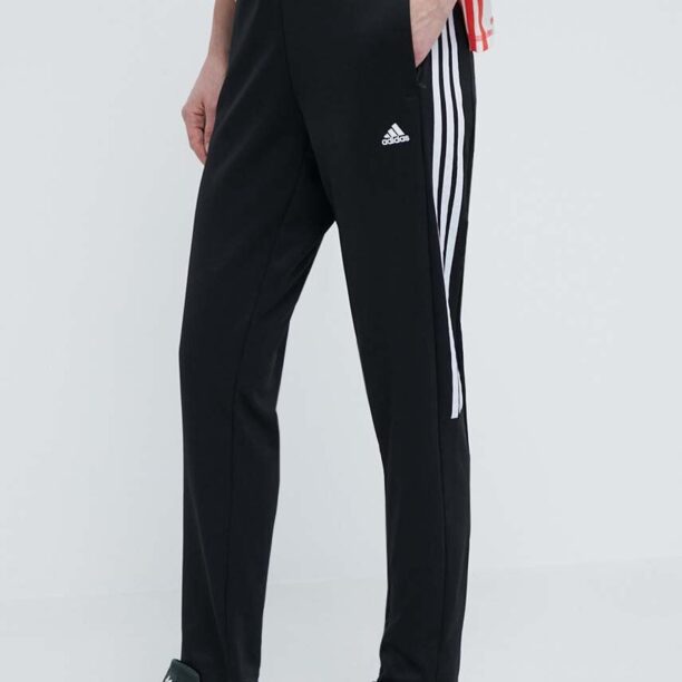 adidas pantaloni de antrenament Tiro culoarea negru