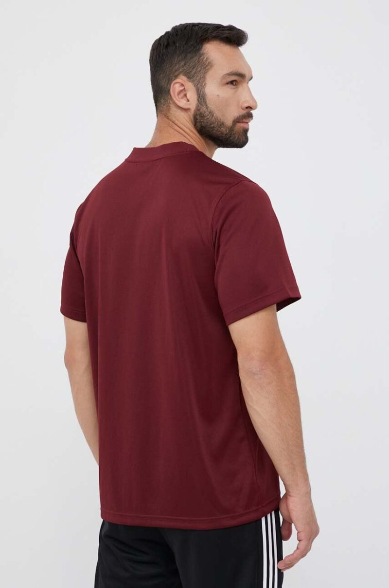 culoarea bordo