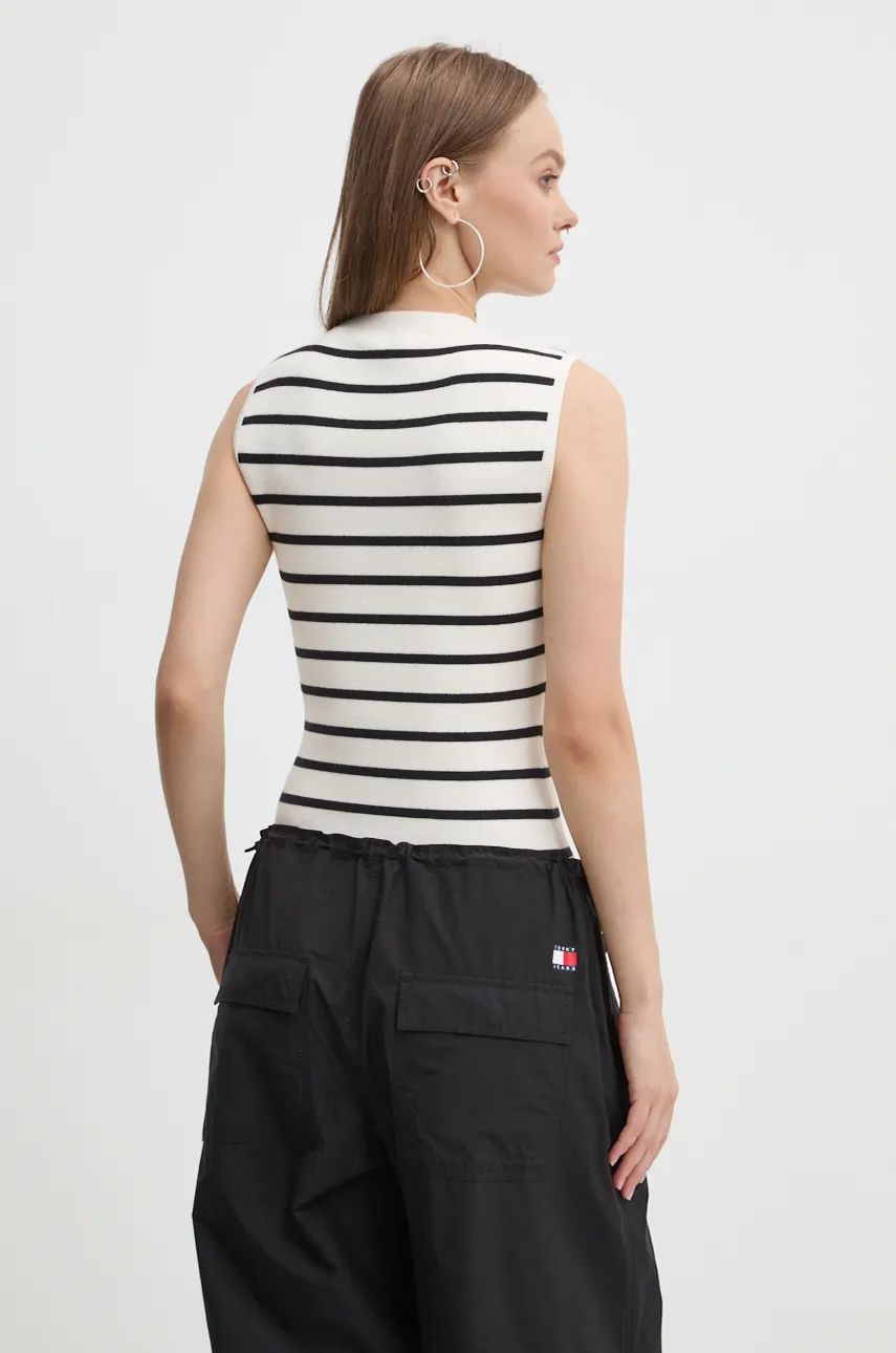 culoarea bej