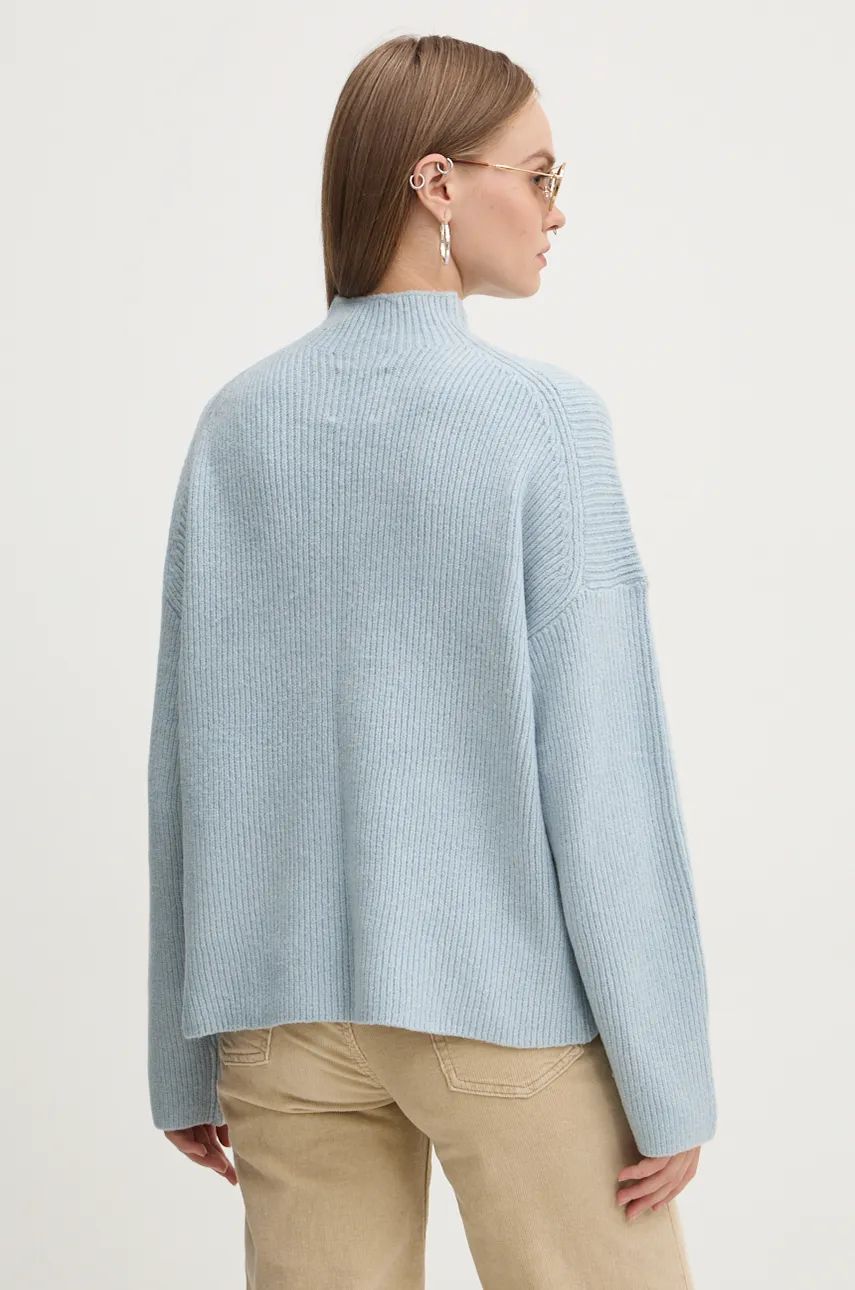 cu turtleneck