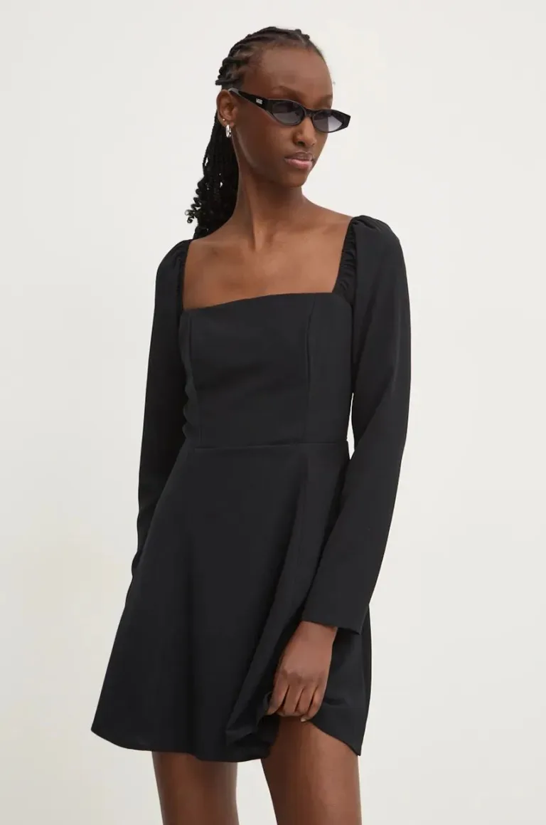 Abercrombie & Fitch rochie culoarea negru