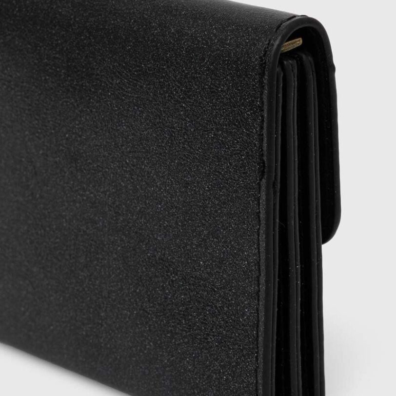 culoarea negru