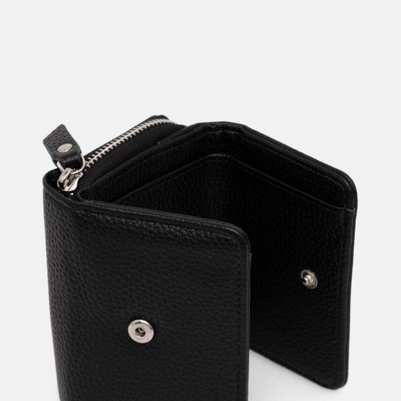 culoarea negru