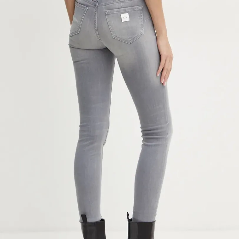 culoarea gri