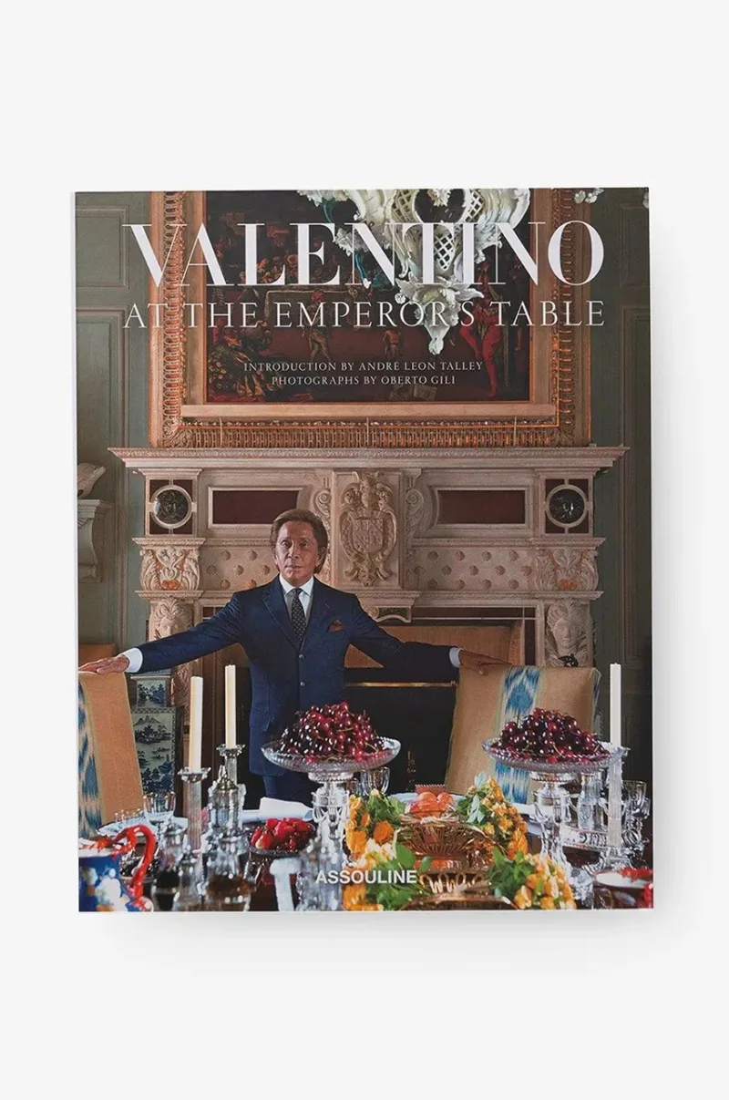 Assouline carte Valentino: At the Emperor's Table by Valentino Garavani