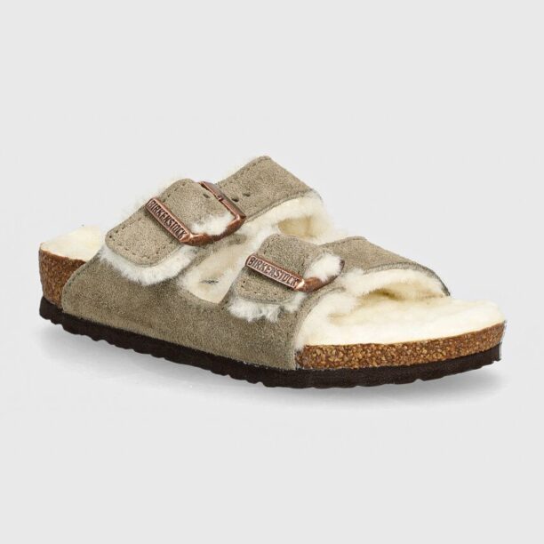 Birkenstock papuci din piele intoarsa pentru copii Arizona Shearling culoarea bej