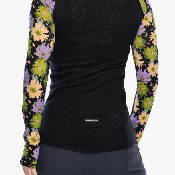 Bluza de corp femei Mons Royale Bella Tech LS - alpine bloom/black preţ