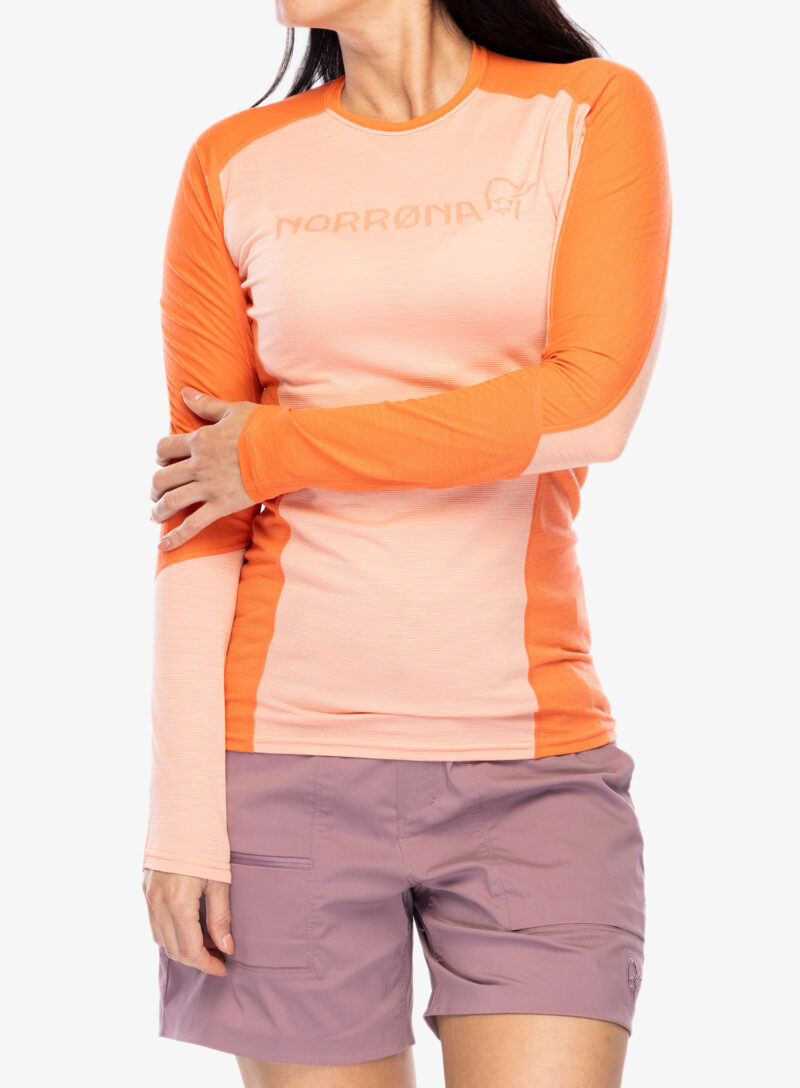 Original Bluza de corp femei Norrona Falketind Equaliser Merino Round Neck - peach amber/orange alert