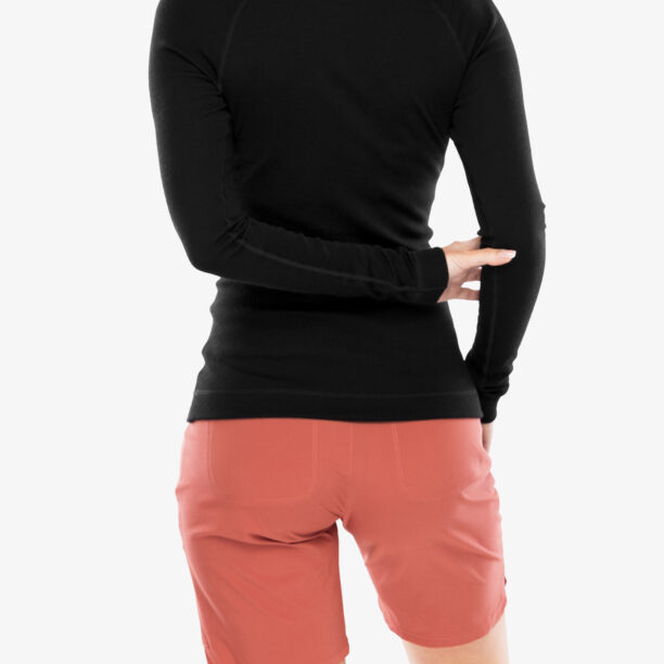 Cumpăra Bluza de corp femei SmartWool Merino 250 Baselayer Crew - black