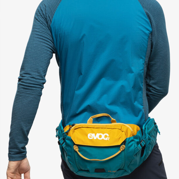 Borseta ciclism Evoc Hip Pack 3 - loam/ocean preţ