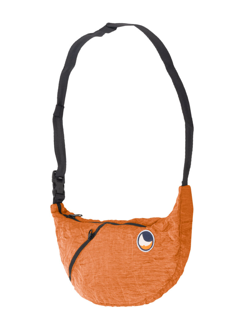 Borsetă de sold Ticket To The Moon Upcycled Sling Bag - terracotta preţ