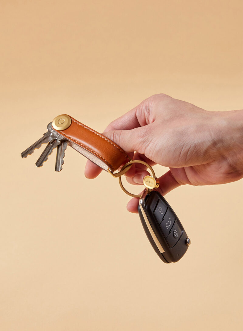 Original Breloc Orbitkey Leather Key+Ring V2 - cognac/tan