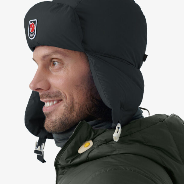 Căciulă de iarna Fjallraven Expedition Down Heater - black preţ