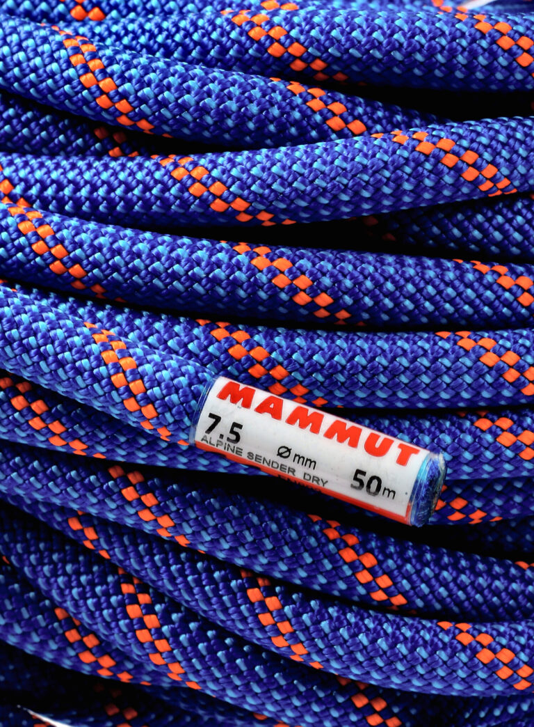 Funie dublă Mammut 7.5 Alpine Sender Dry Rope 50 m - blue/safety orange preţ