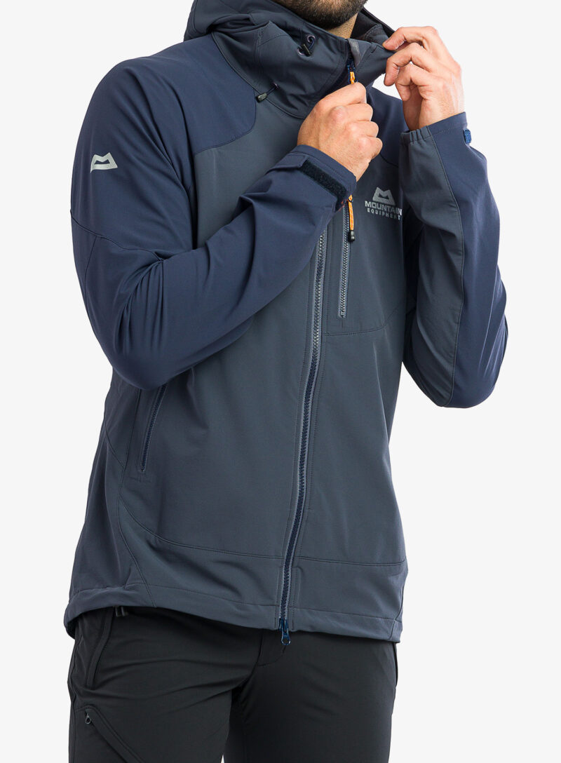 Preţ Geaca Softshell Mountain Equipment Frontier Hooded Jacket - ombre blue/cosmos