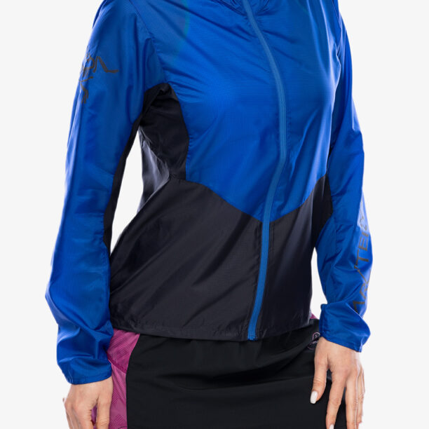 Cumpăra Geaca alergare femei Arcteryx Norvan Windshell Hoody - vitality/black sapphire