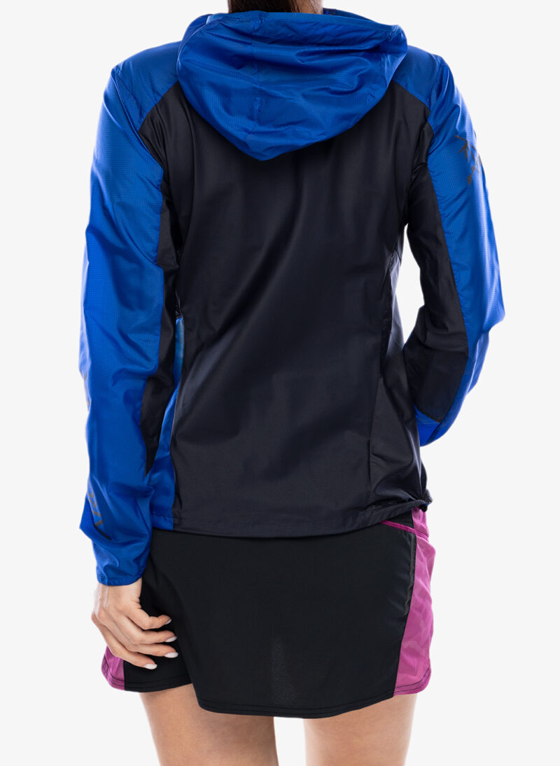 Preţ Geaca alergare femei Arcteryx Norvan Windshell Hoody - vitality/black sapphire