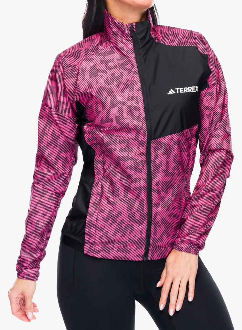 Geaca alergare femei adidas TERREX Trail Running Wind Jacket - pink fusion/aurora black