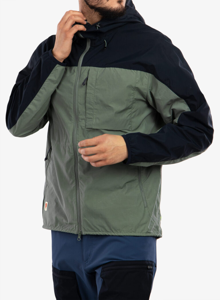 Cumpăra Geaca barbati Fjallraven High Coast Wind Jacket M - patina green/navy