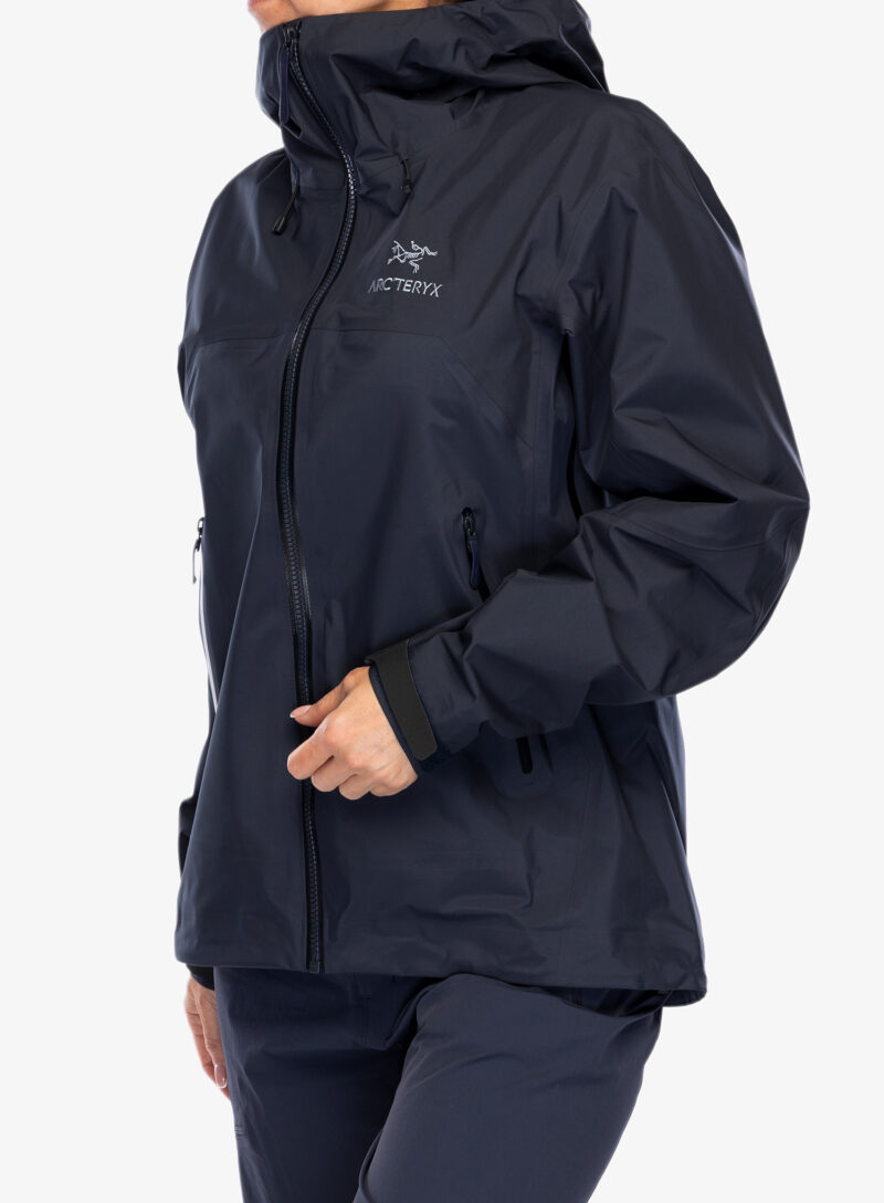 Cumpăra Geaca de munte femei Arcteryx Beta AR Jacket Stormhood - black sapphire