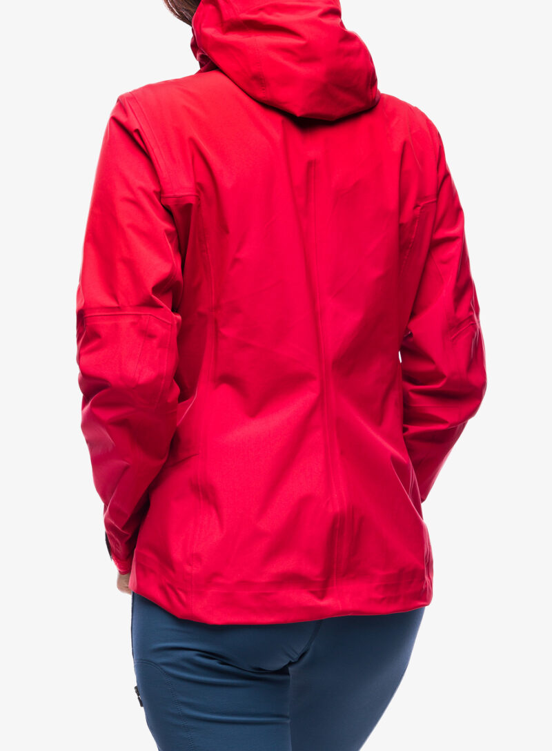 Geaca de munte femei Helly Hansen Odin 9 Worlds 2.0 Jacket - red preţ