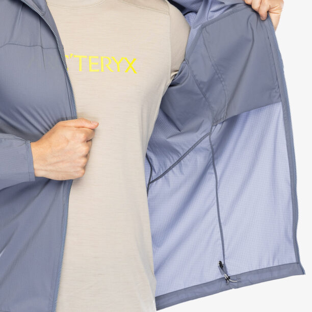 Preţ Geaca de vant Arcteryx Squamish Hoody - stratus