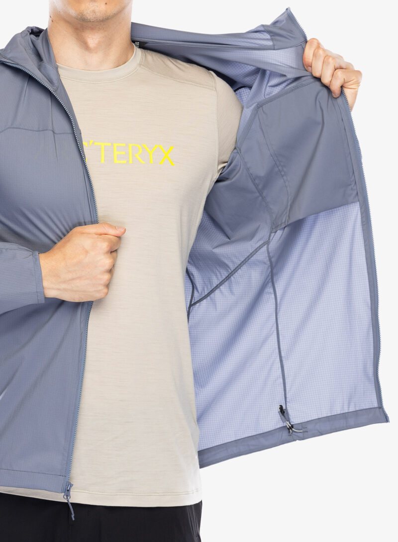 Preţ Geaca de vant Arcteryx Squamish Hoody - stratus