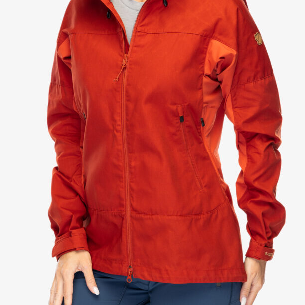 Cumpăra Geaca femei Fjallraven Abisko Lite Trekking Jacket - cabin red/rowan red