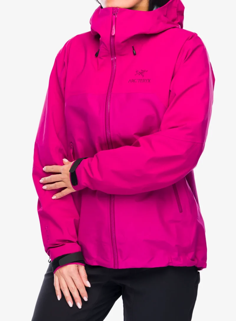 Cumpăra Geaca impermeabila femei Arcteryx Beta AR Jacket Stormhood - amaranthus