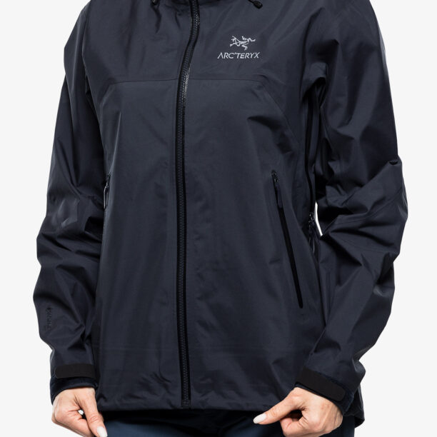 Cumpăra Geaca impermeabila femei Arcteryx Beta AR Jacket - black sapphire