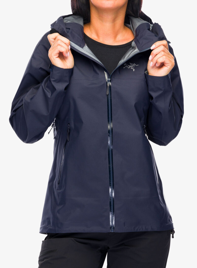 Cumpăra Geaca impermeabila femei Arcteryx Beta SL Jacket - black sapphire