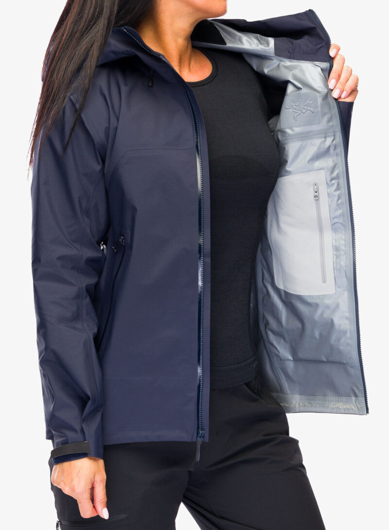 Preţ Geaca impermeabila femei Arcteryx Beta SL Jacket - black sapphire