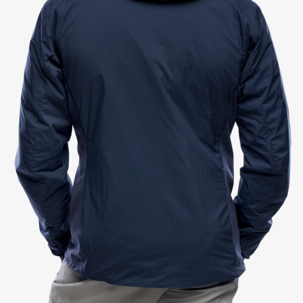 Geaca izolată Arcteryx Atom Hoody - black sapphire preţ