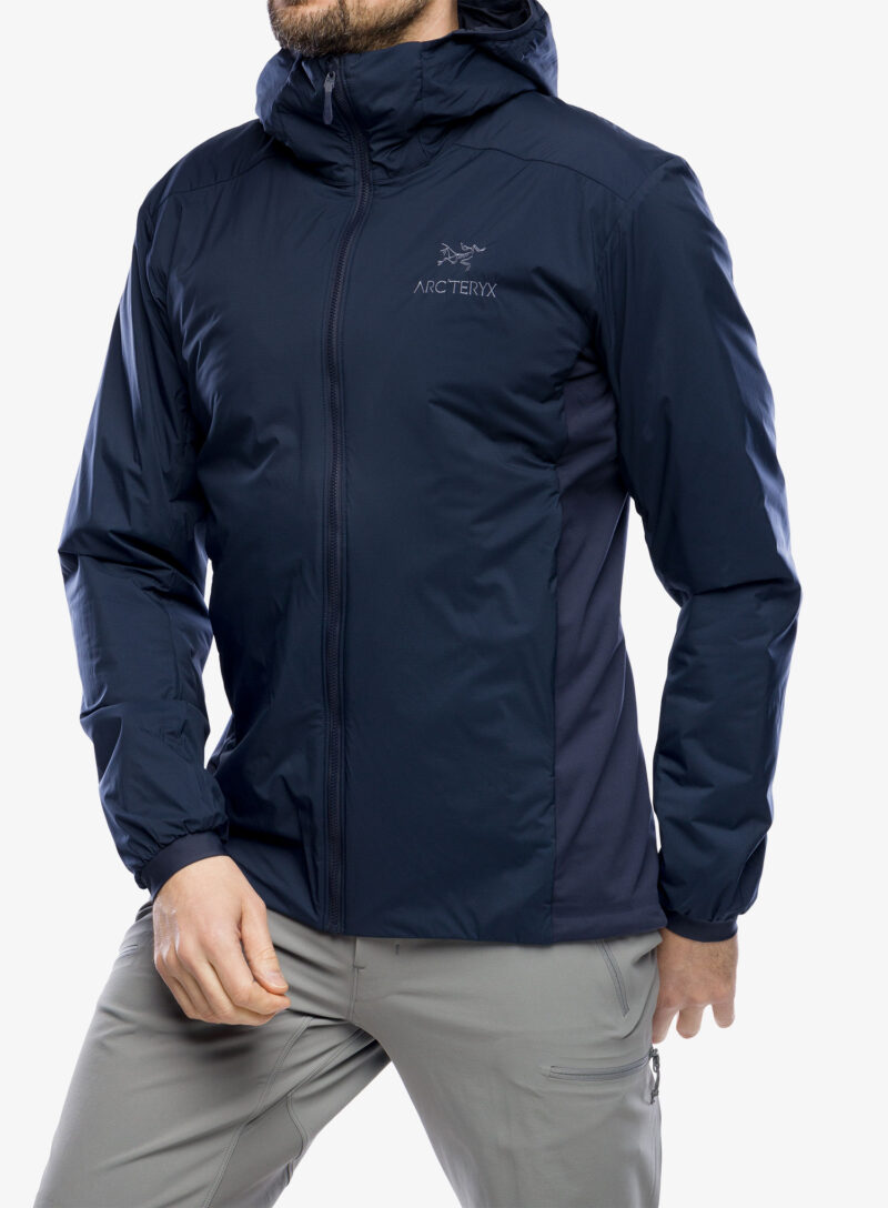 Geaca izolată Arcteryx Atom Hoody - black sapphire