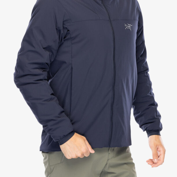 Cumpăra Geaca izolată Arcteryx Epsilon Insulated Hoody - black sapphire