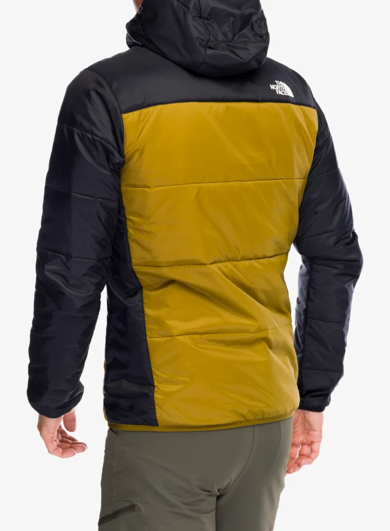 Geaca izolată The North Face Quest Synthetic Jacket - moss green/tnf black preţ