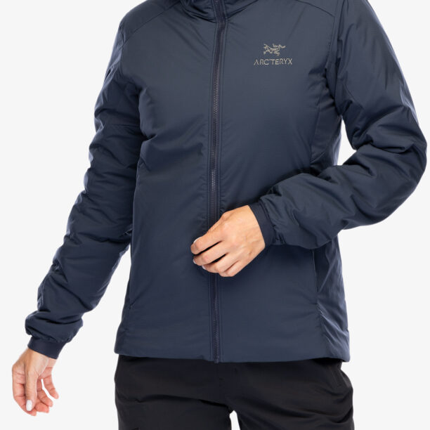 Cumpăra Geaca izolată pentru femei Arcteryx Atom Heavyweight Hoody - black sapphire