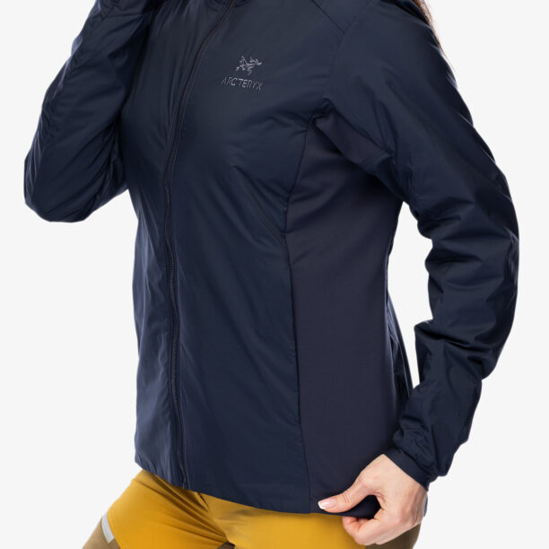 Cumpăra Geaca izolată pentru femei Arcteryx Atom Jacket - black sapphire