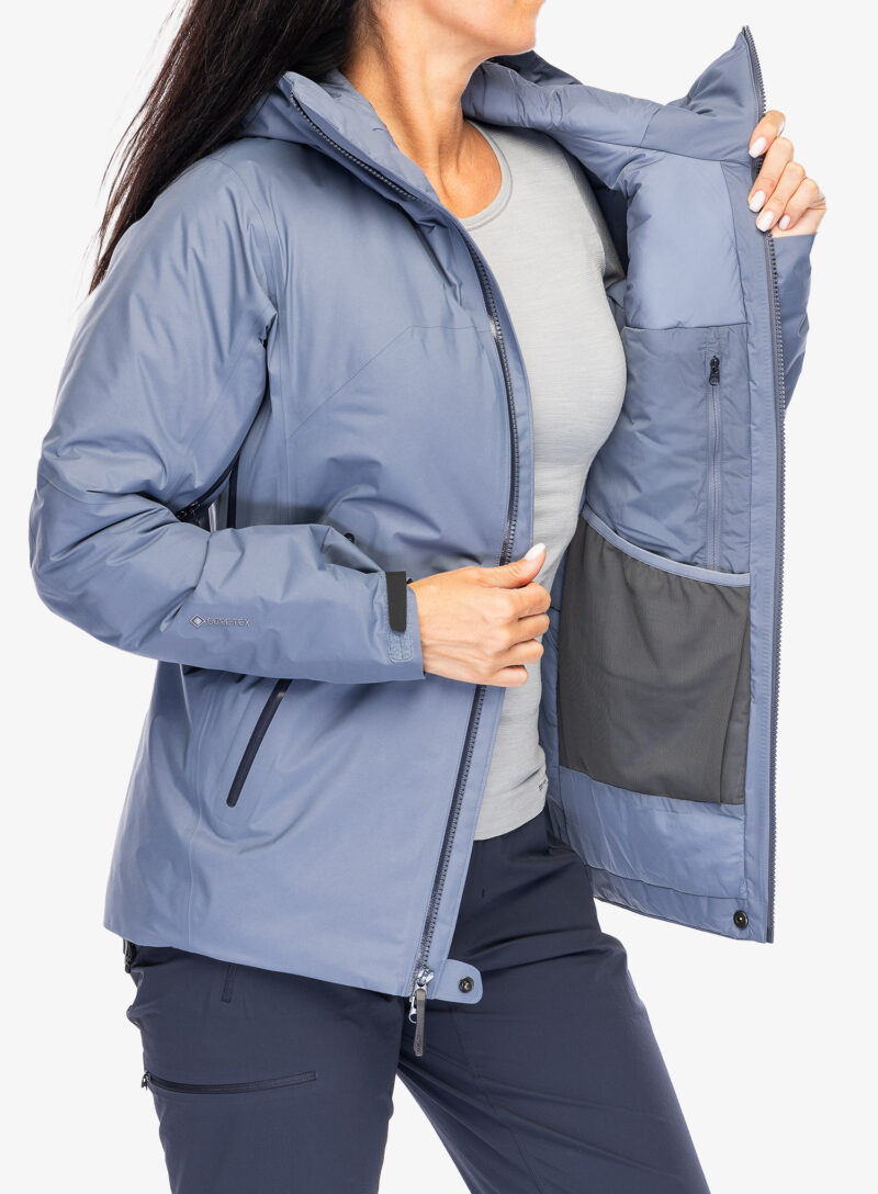 Preţ Geaca izolată pentru femei Arcteryx Beta Insulated Jacket - stratus