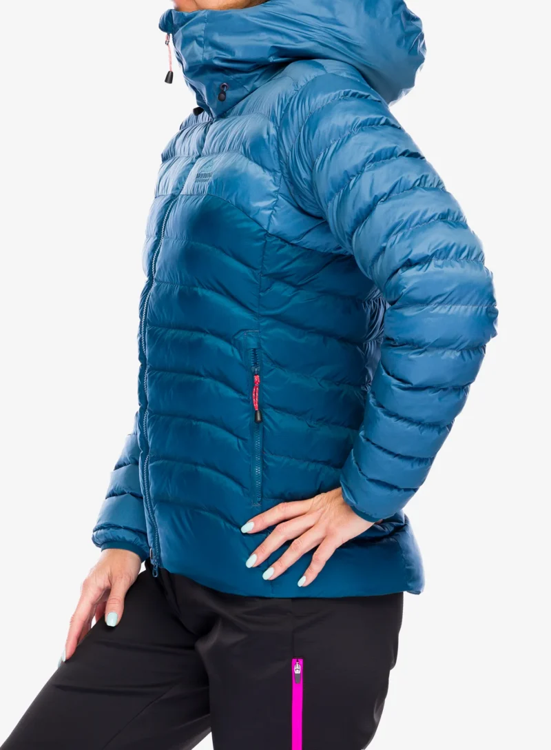 Cumpăra Geaca izolată pentru femei Mountain Equipment Superflux Jacket - majolica/stellar