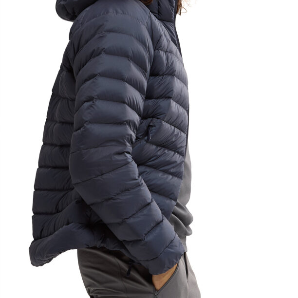 Cumpăra Geaca matlasata Arcteryx Cerium Hoody - blk sapphire